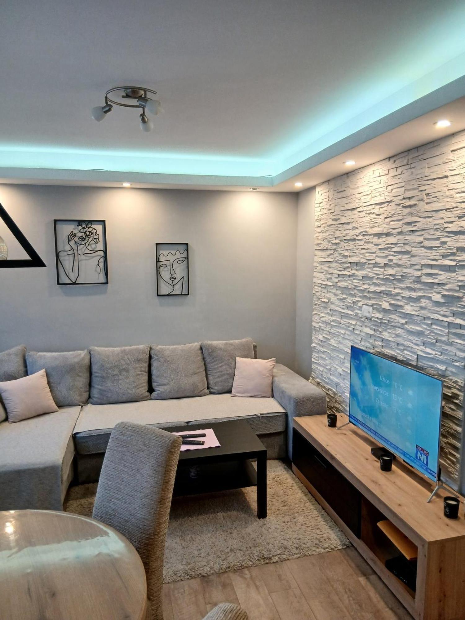 Sunshine Apartment Крагуевац Екстериор снимка